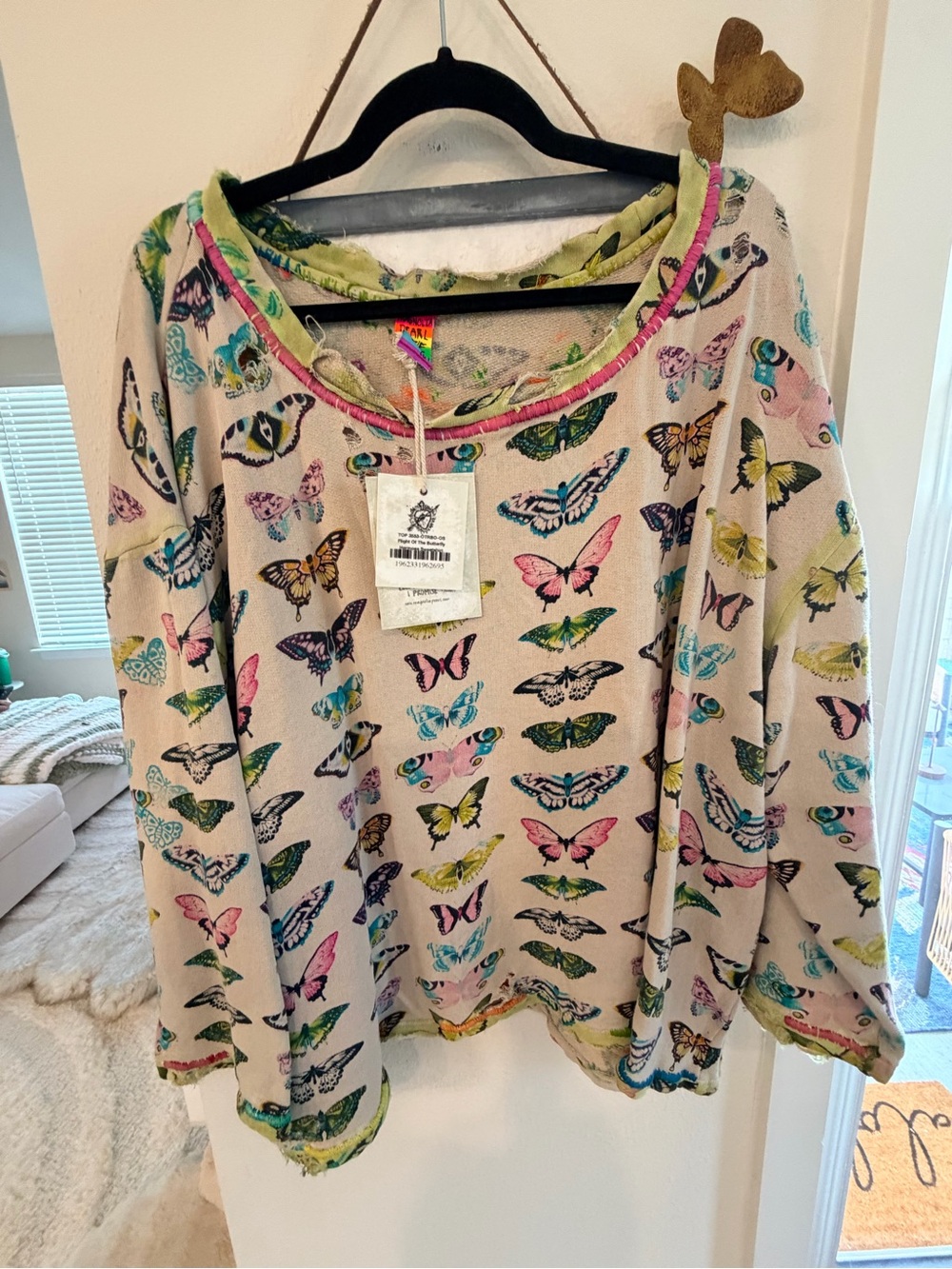 Butterfly Print Scoop Neck Women's Top - Multicolor one size new